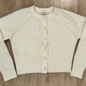 Universal Thread Women's Sweater size M